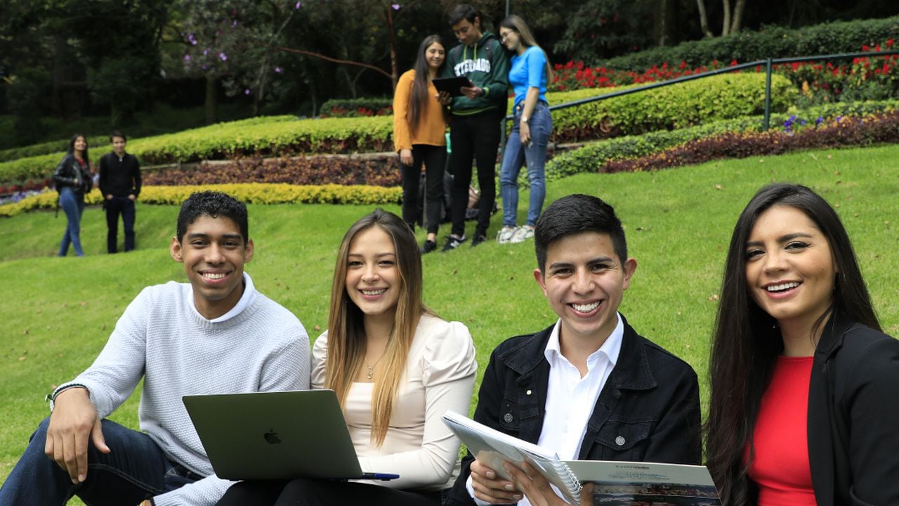 La Universidad Externado ofrece alivios económicos para estudiantes con dificultades económicas.