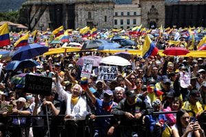 Marcha de la mayoría en contra del Gobierno del Presidente Gustavo Petro
Bogotá