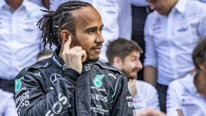 Hamilton negó que hubiera pensado en su retiro del automovilismo