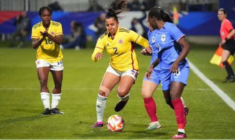 Selección Colombia femenina perdió contra Francia