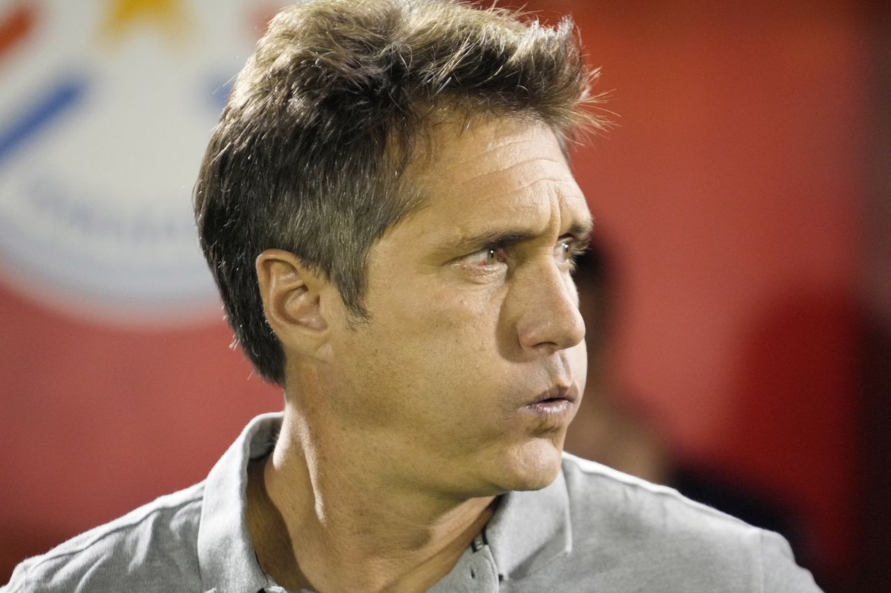 Guillermo Barros Schelotto no es más el técnico de la Selección de Paraguay