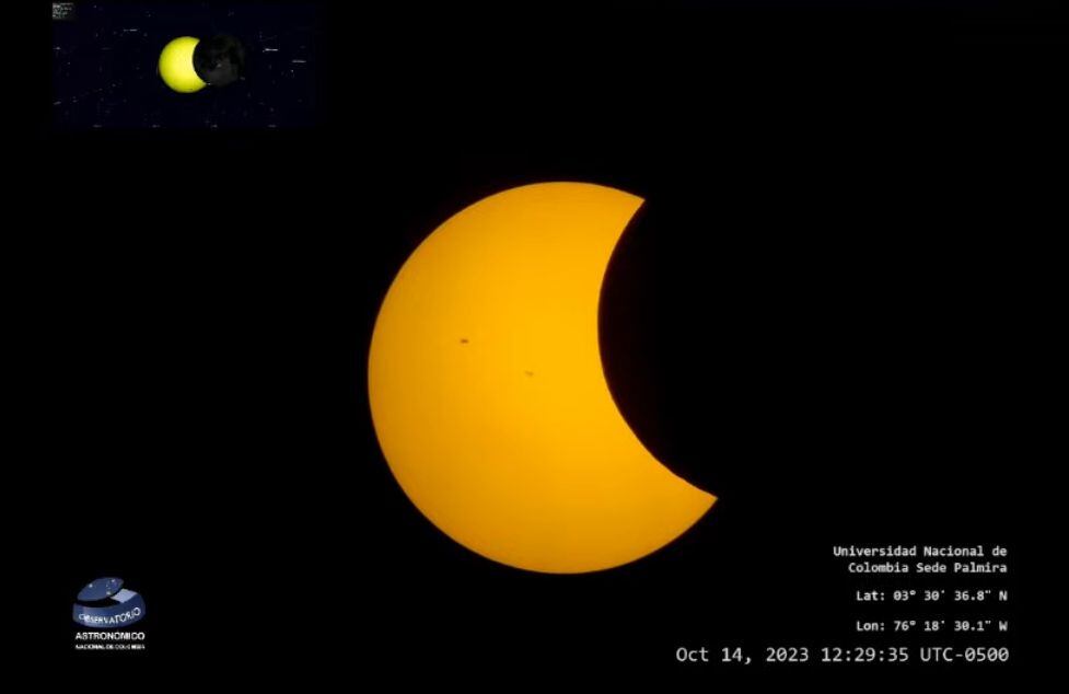 Así se ve el eclipse desde el telescopio de la U.Nacional.