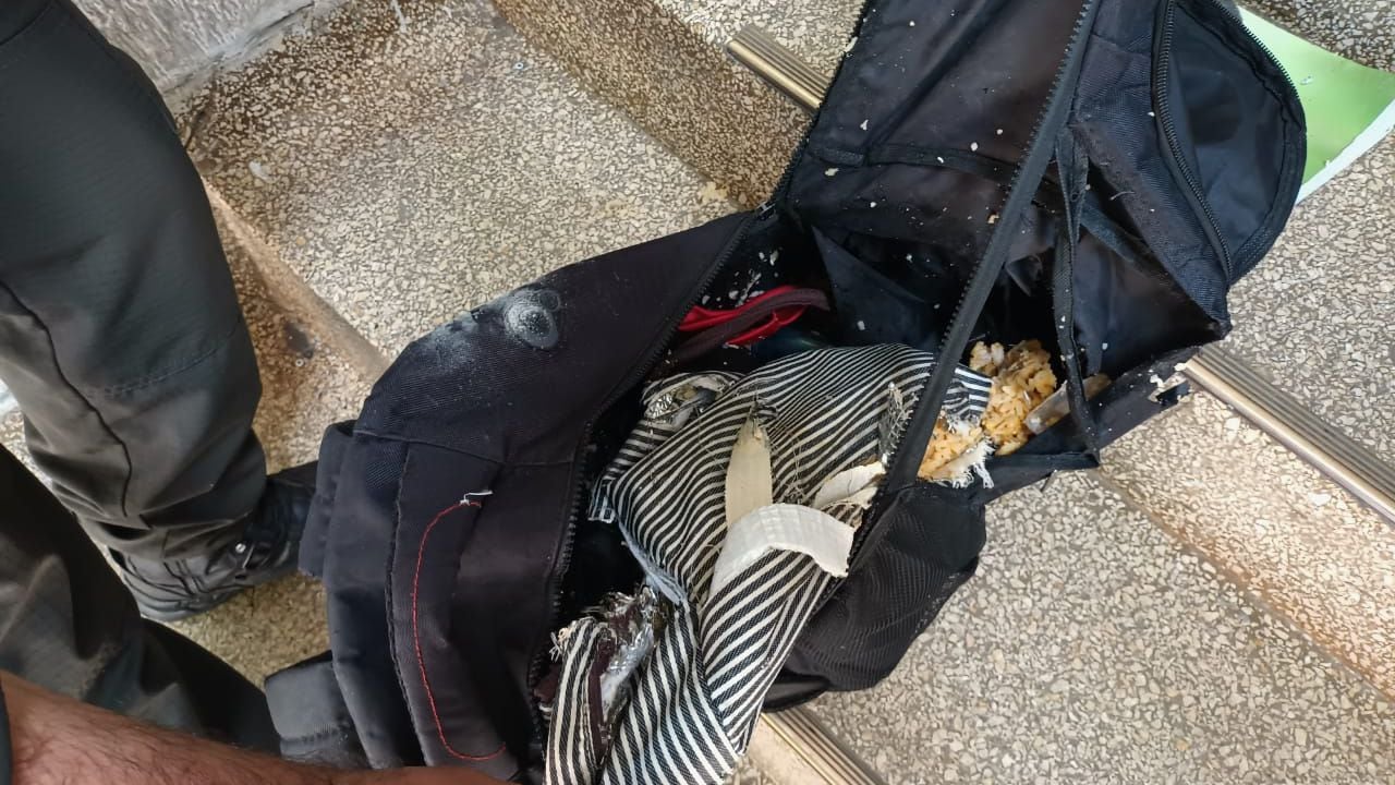 Este fue el maletín encontrado cerca a la estación de Policía, que generó alerta por creer que contenía material explosivo.