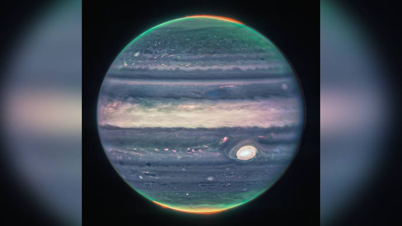 El telescopio espacial James Webb captó las imágenes de Júpiter. Foto: Twitter @nasawebb.