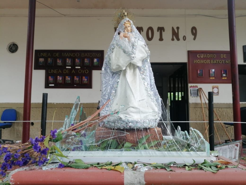 La Virgen quedó intacta tras la explosión.
