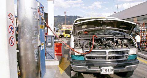 Tanto el gas natural vehicular como el servicio a la industria son los que primero se restringen ante una emergencia.