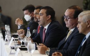 Registrador Alexander  Vega y Ministro del Interior Daniel Palacios, adelantan la  Comisión Nacional de Garantías Electorale