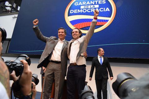Federico Gutierrez y Rodrigo Lara Sánchez inscripción a la Presidencia de la República