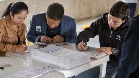 Capacitación de jurados de votación.