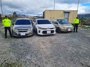 Los vehículos recuperados por la Policía regresaron a sus respectivos dueños.