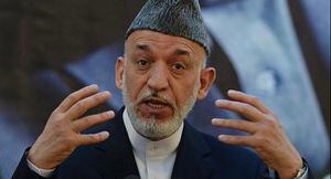 Dirigentes talibanes se reunieron con el expresidente afgano Hamid Karzai