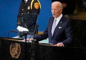 El presidente Joe Biden se dirige a la 77ª sesión de la Asamblea General de las Naciones Unidas el miércoles 21 de septiembre de 2022 en la sede de la ONU. (AP Photo/Evan Vucci)