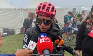 El ciclista colombiano es decimoctavo en la ronda ibérica.