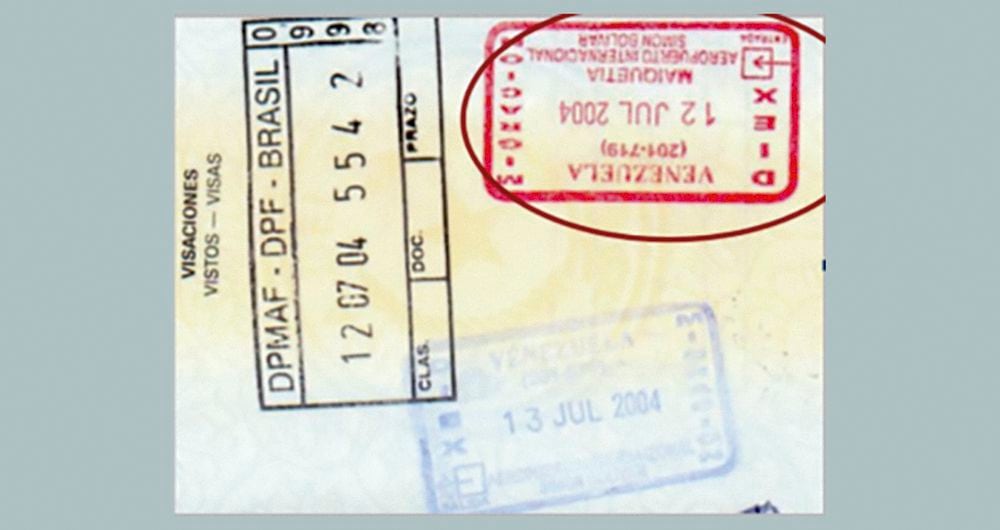  Pasaporte de Osmar Martínez, en el que se verifica su ingreso a Venezuela el 12 de julio de 2004.