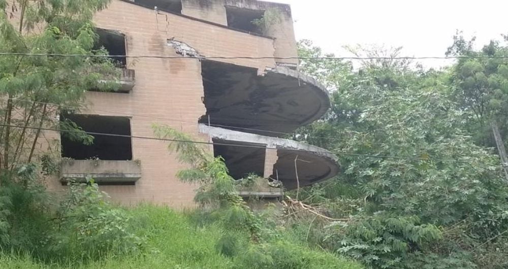Edificio Continental Towers de Medellín, en riesgo de colapso.