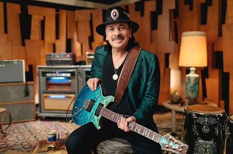 El guitarrista Carlos Santana tiene preocupados a sus seguidores luego de desplomarse en pleno concierto.