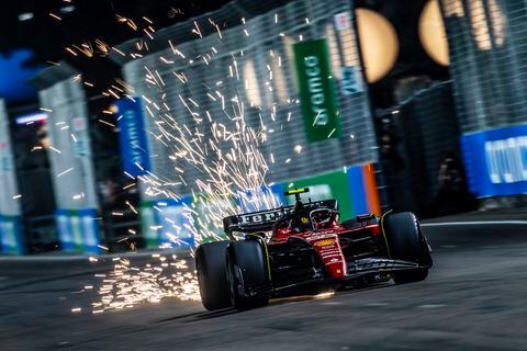Monoplaza de Carlos Sainz, corredor de Ferrari y quien tiene la 'Pole' del GP de Singapur 2023