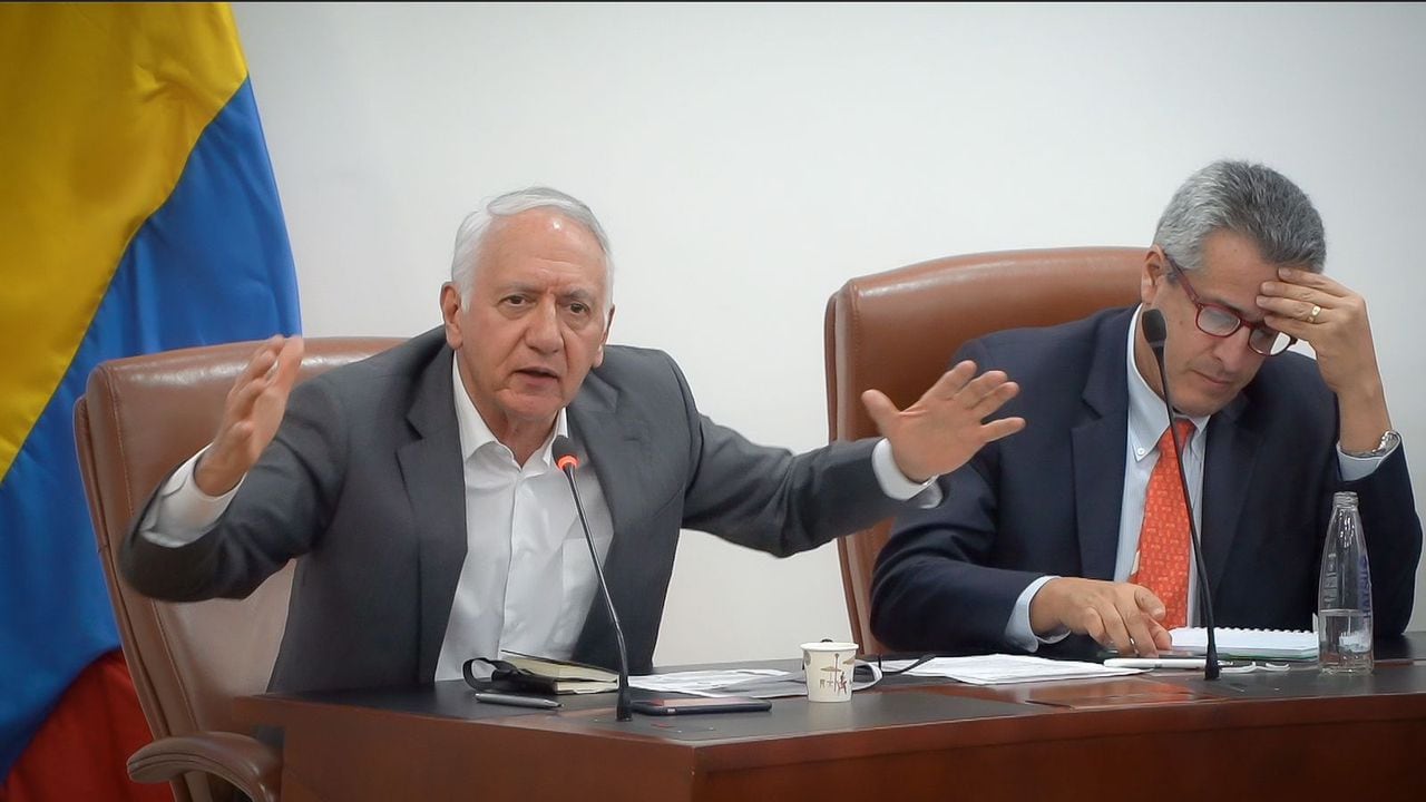 Guillermo Jaramillo, ministro de Salud, durante su intervención en la Comisión Séptima de la Cámara de Representantes.