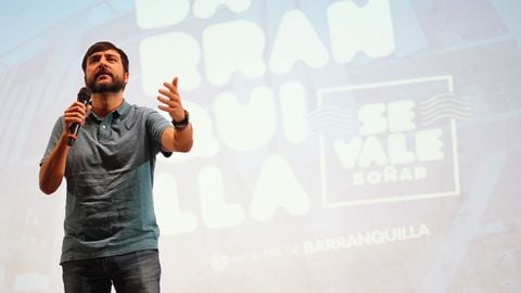 Jaime Pumarejo, alcalde de Barranquilla presentando la Misión INA EDA