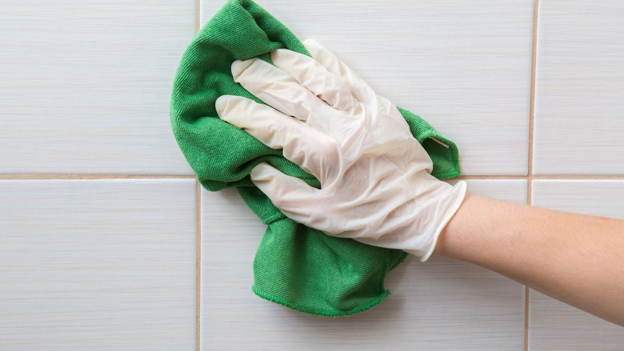 Limpieza de las paredes de la cocina