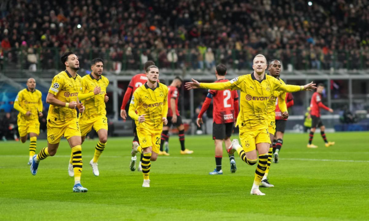 El Dortmund le dio duro golpe al Milan.