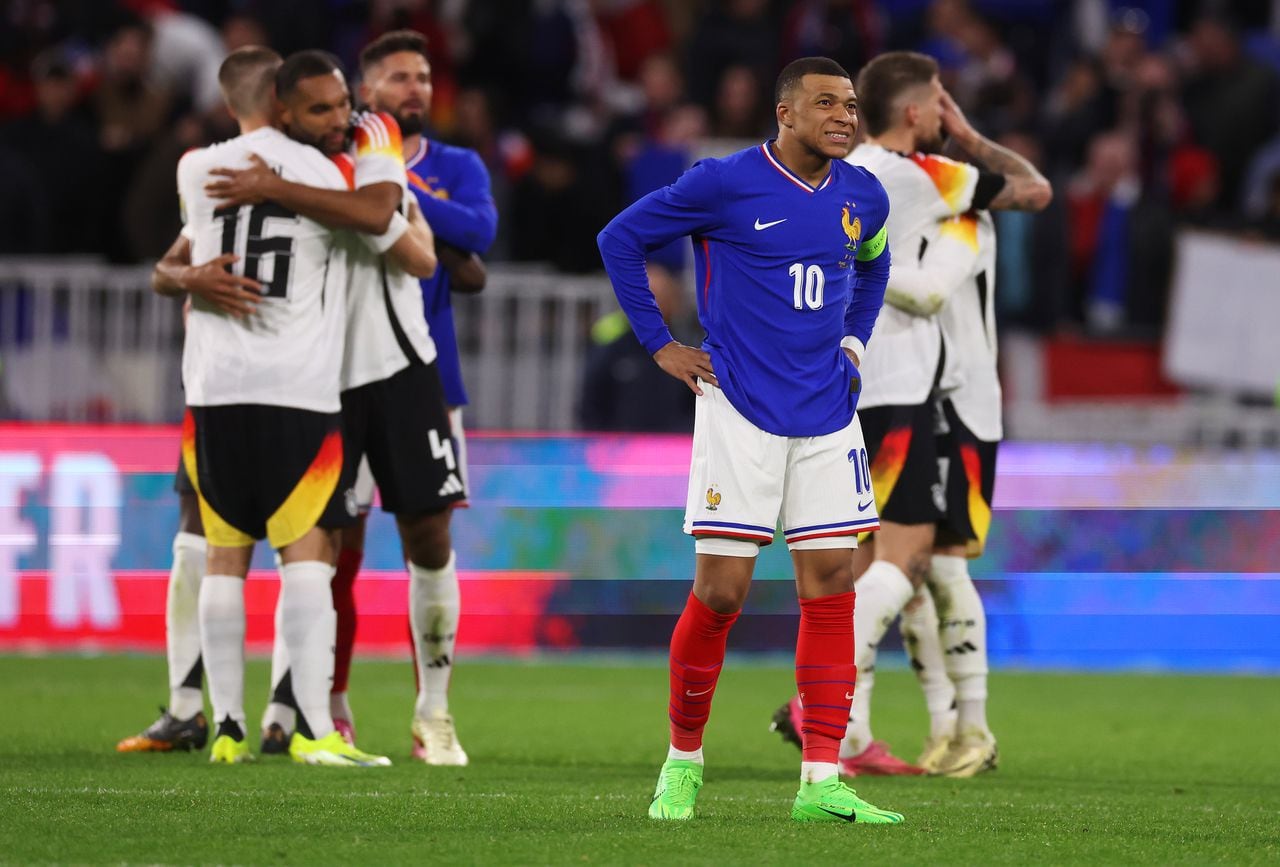 Kylian Mbappé, decepcionado tras la caída de Francia con Alemania