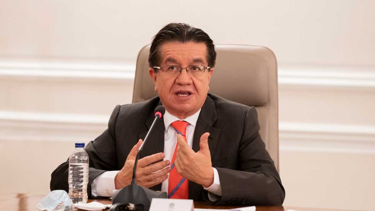 El ministro de Salud y Protección Social, Fernando Ruiz Gómez.