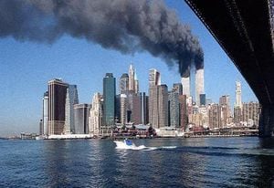 El 11 de septiembre de cada año, el mundo recuerda las imágenes del drástico momento del desplome de las torres gemelas de Nueva York. Un total de 2.749 personas murieron en los atentados. En el World Trade Center trabajaban ciudadanos de varias nacionalidades.
