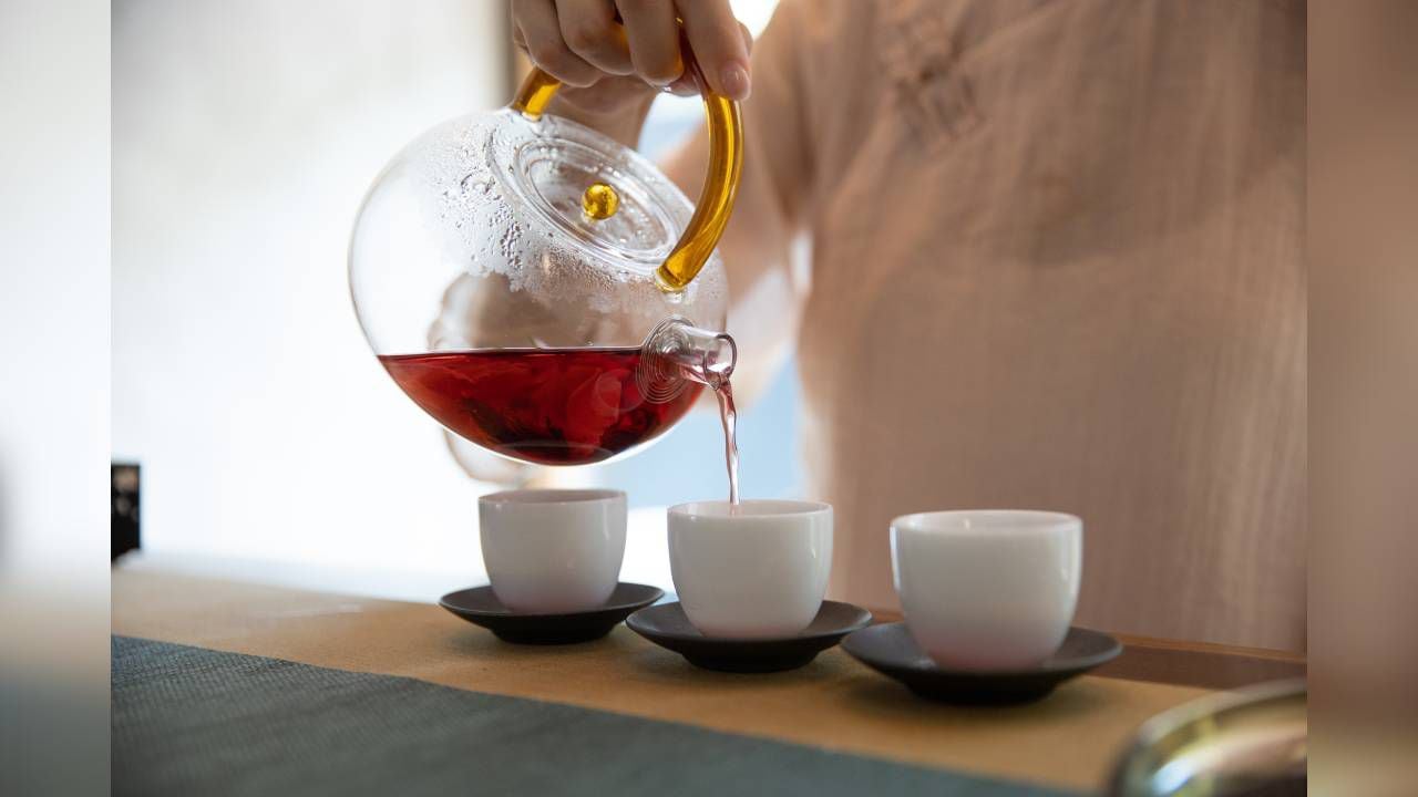 El té rojo ha tomado popularidad por los beneficios para el organismo, como perder peso. Foto: GettyImages.