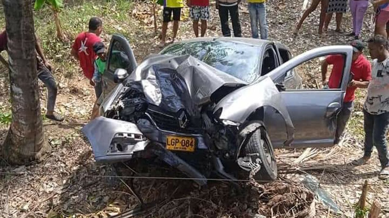 Tres personas fallecidas y varios heridos de gravedad dejó accidente en la vía entre Necoclí y San Juan de Urabá.