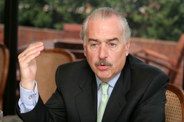 Andrés Pastrana Arango
Ex Presidente