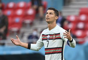 El delantero portugués Cristiano Ronaldo durante el partido contra Hungría por la Euro 2020, el martes 15 de junio de 2021, en Budapest. (Tibor Illyes/Pool vía AP)