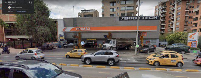 Esta es una de las gasolineras ubicadas sobre la carrera Séptima y que debe ser adquirida para el proyecto del corredor verde.