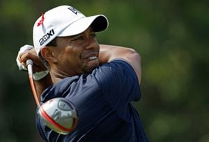 El golfista Tiger Woods encabeza la lista de los deportistas mejores pagos