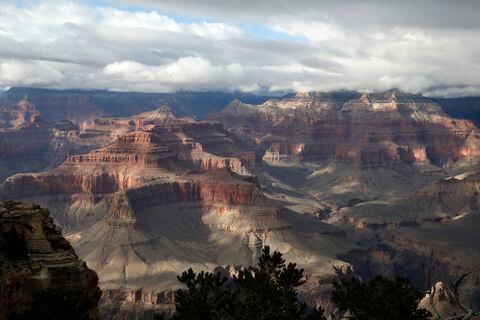 La primera parada de su gira será el Gran Cañón de Arizona donde, según varios medios estadounidenses, es probable que nombre un nuevo monumento nacional.