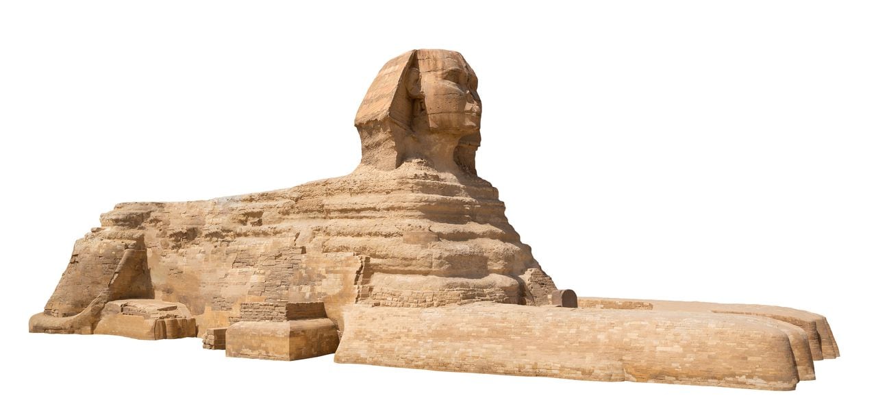 Gran Esfinge egipcia aislada sobre un fondo blanco
