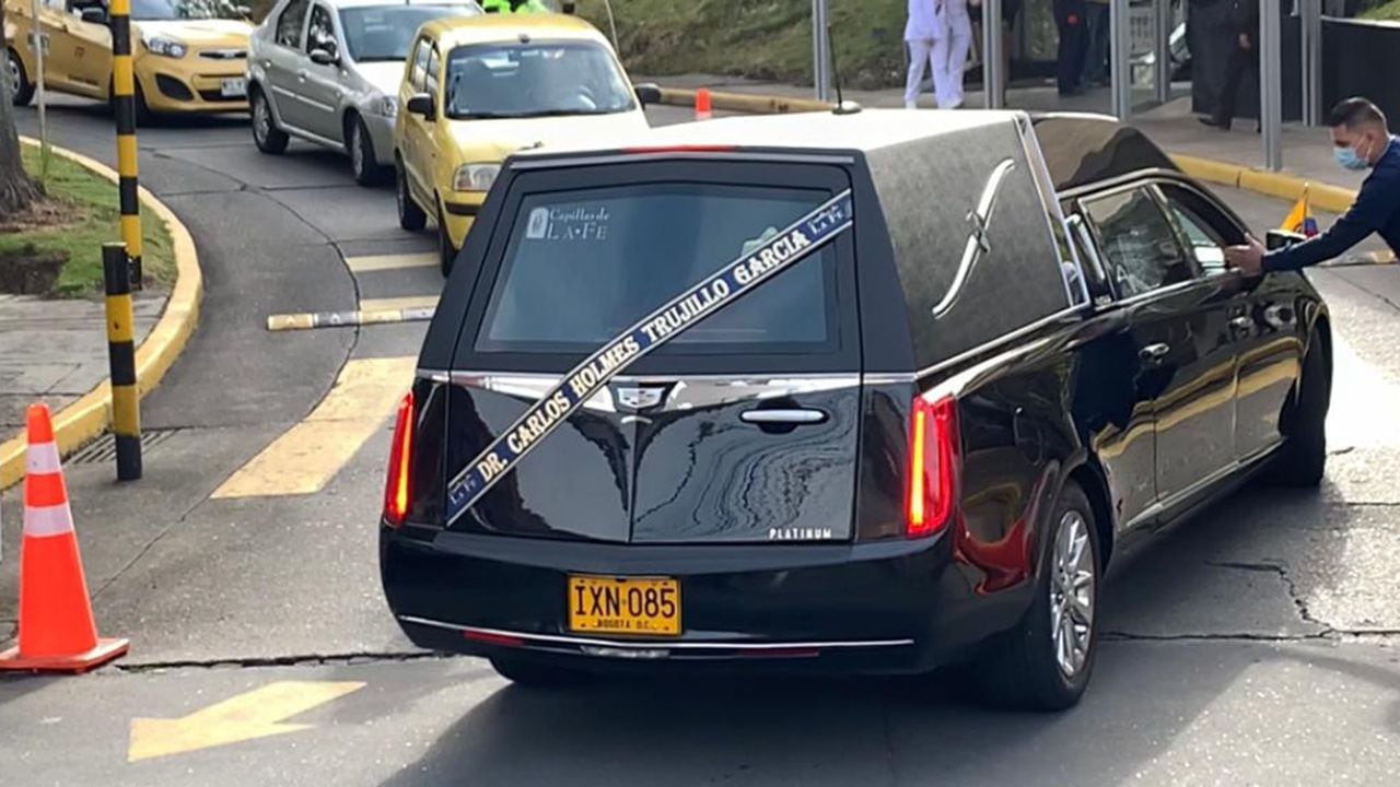 Carrosa fúnebre MinDefensa