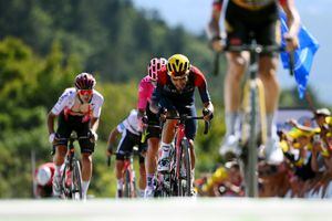 El colombiano cedió tiempo en la jornada 9 del Tour de Francia.