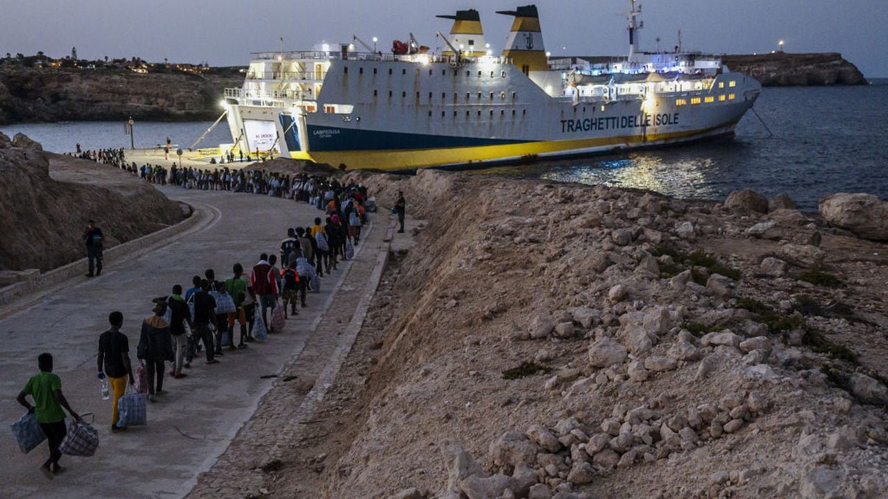 Lampedusa, Italia, a donde están llegando miles de migrantes desde África (Foto de Valeria Ferraro/Agencia Anadolu a través de Getty Images)