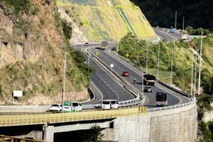 Entrega de kilómetros en la vía Pasto- Rumichaca