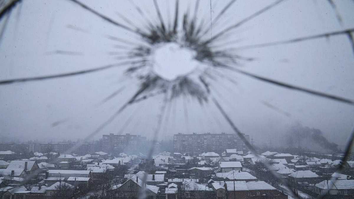 Ataques de tropas rusas a blancos civiles ucranianos. AP Foto/Evgeniy Maloletka