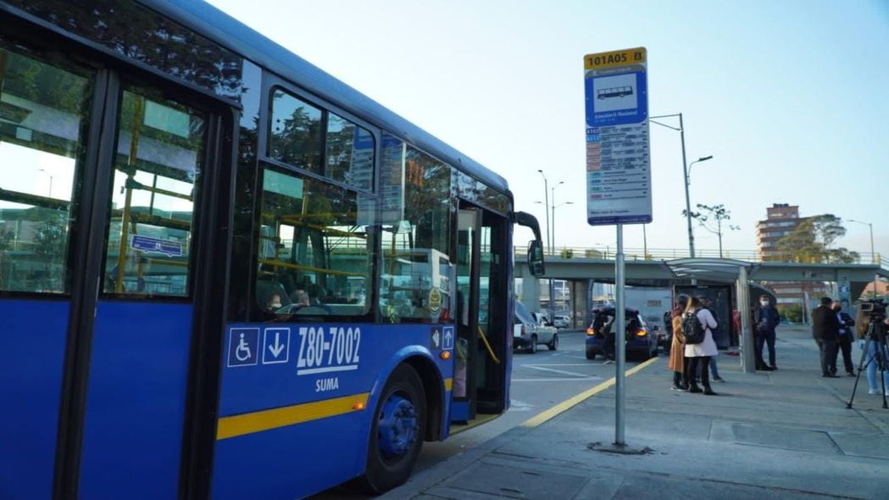 Distrito le pone la lupa al hurto de señales verticales de paraderos del SITP