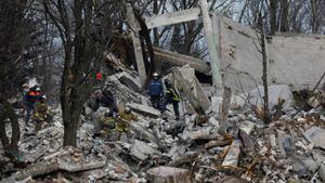 Consecuencias del reciente bombardeo en Makiivka.