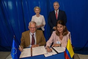 Marta Lucía Ramírez vicepresidenta y canciller con Josep Borrell funcionario de la UE
