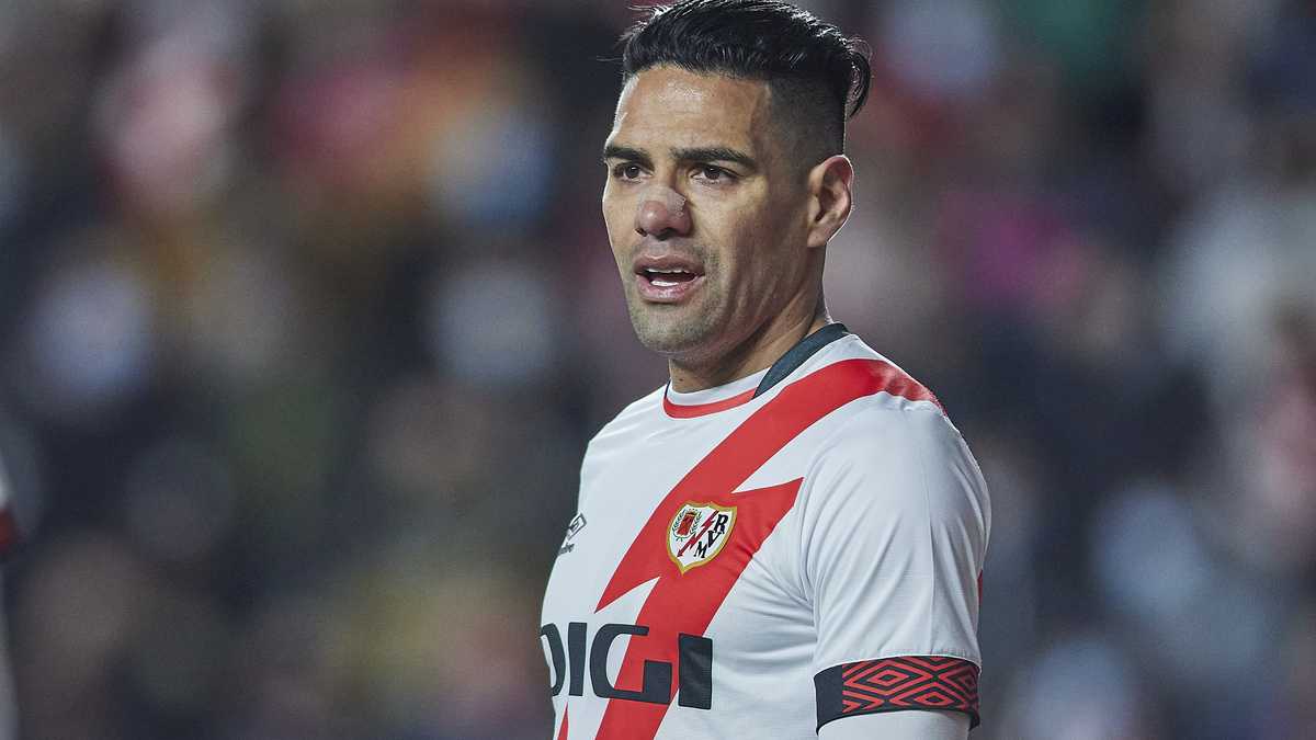 MADRID, SPAIN - JANUARY 23: Radamael Falcao of Rayo Vallecano looks on during the LaLiga Santander match between Rayo Vallecano and Athletic Club at Campo de Futbol de Vallecas on January 23, 2022 in Madrid, Spain. (Photo by Berengui/DeFodi Images via Getty Images)