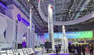 13/07/2023 Nuevos cohetes de la serie Larga Marcha en la China International Aviation and Aerospace Exhibition
POLITICA INVESTIGACIÓN Y TECNOLOGÍA
CMSA

