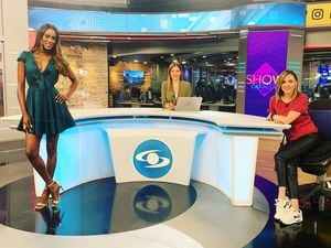Las presentadoras de las noticias en el Canal Caracol