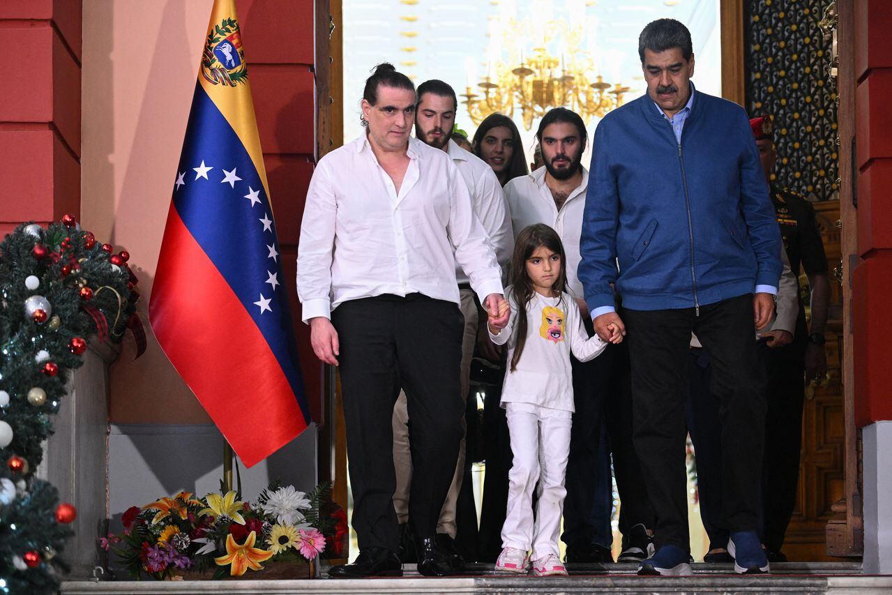 Saab pronunció sus primeras palabras en público tras llegar a Venezuela.
