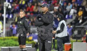 Hubert Bodhert asumirá como técnico de Santa Fe luego del último juego por la fase de grupos en Copa Sudamericana.