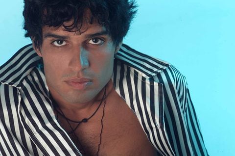 El rockero peruano Pedro Suárez-Vertiz falleció hoy a los 54 años tras una larga lucha contra una enfermedad.